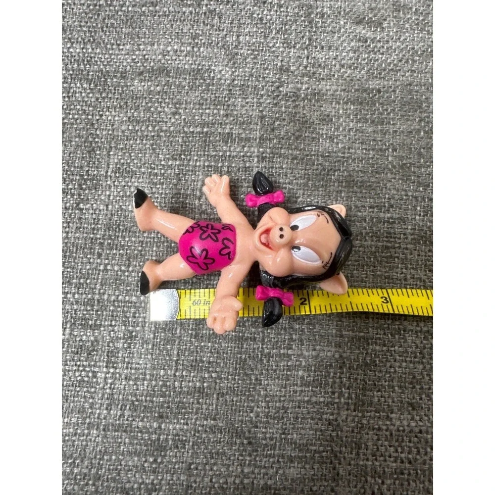 Vintage 1991 Warner Bros Petunia Pig Toy Figurine 3